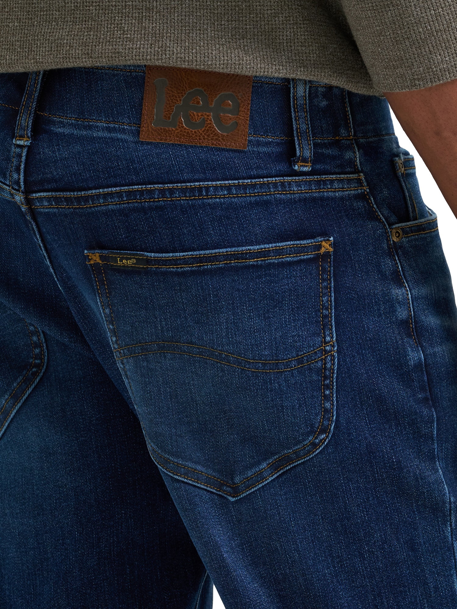 Lee Men’s and Big Men’s Extreme Motion Straight Fit Tapered Leg Jeans