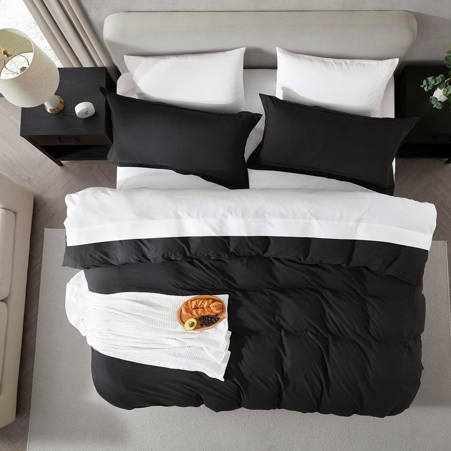 Virtu 3-Piece Duvet Cover Set, Soft Prewashed Bedding Set Queen with Pillow Shams, Black