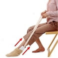 thumbnail image 1 of No se agache ni use calcetines para utilizar herramientas auxiliares., 1 of 3