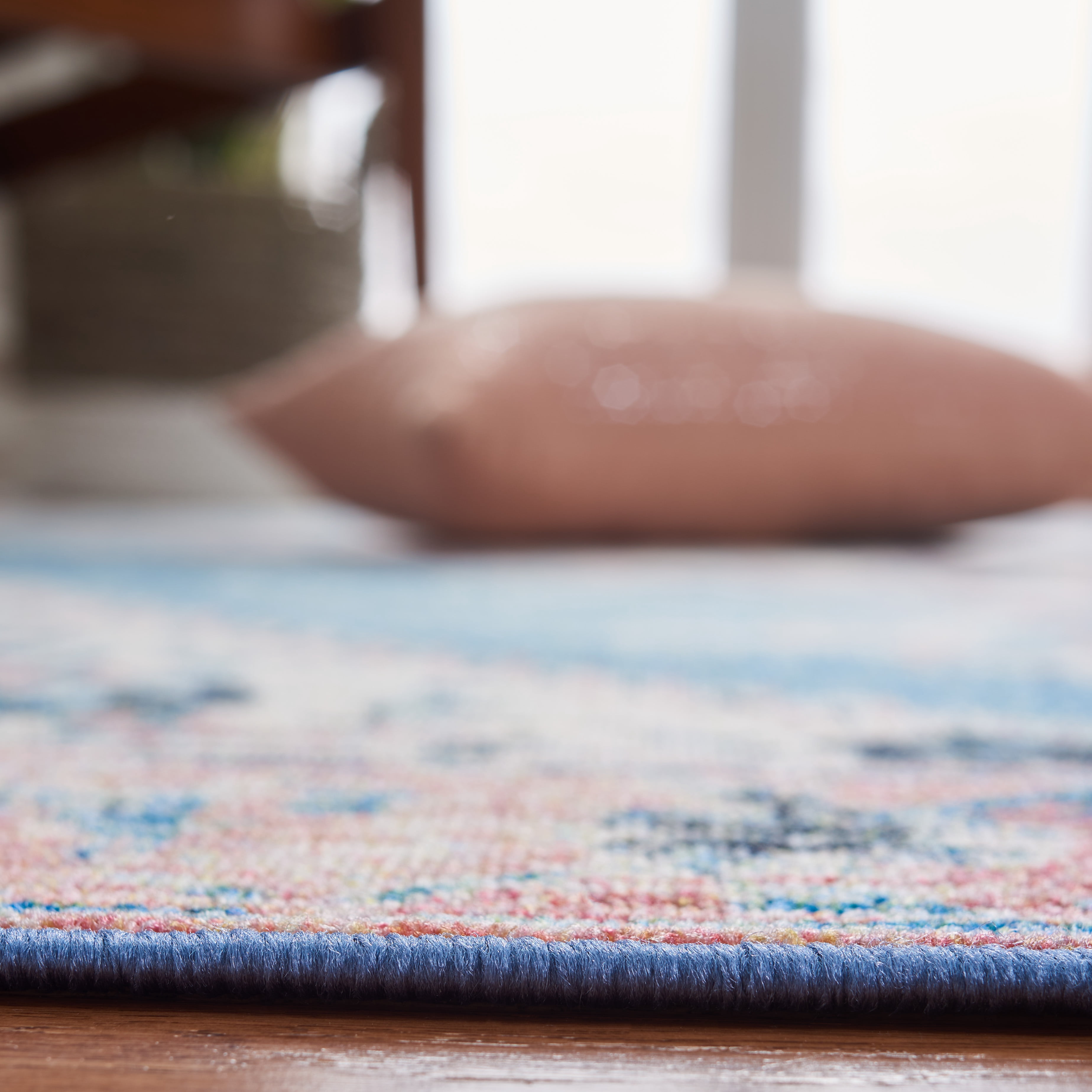 SAFAVIEH Journey Seachlann Floral Distressed Area Rug, Ivory/Blue, 8'9" x 12'