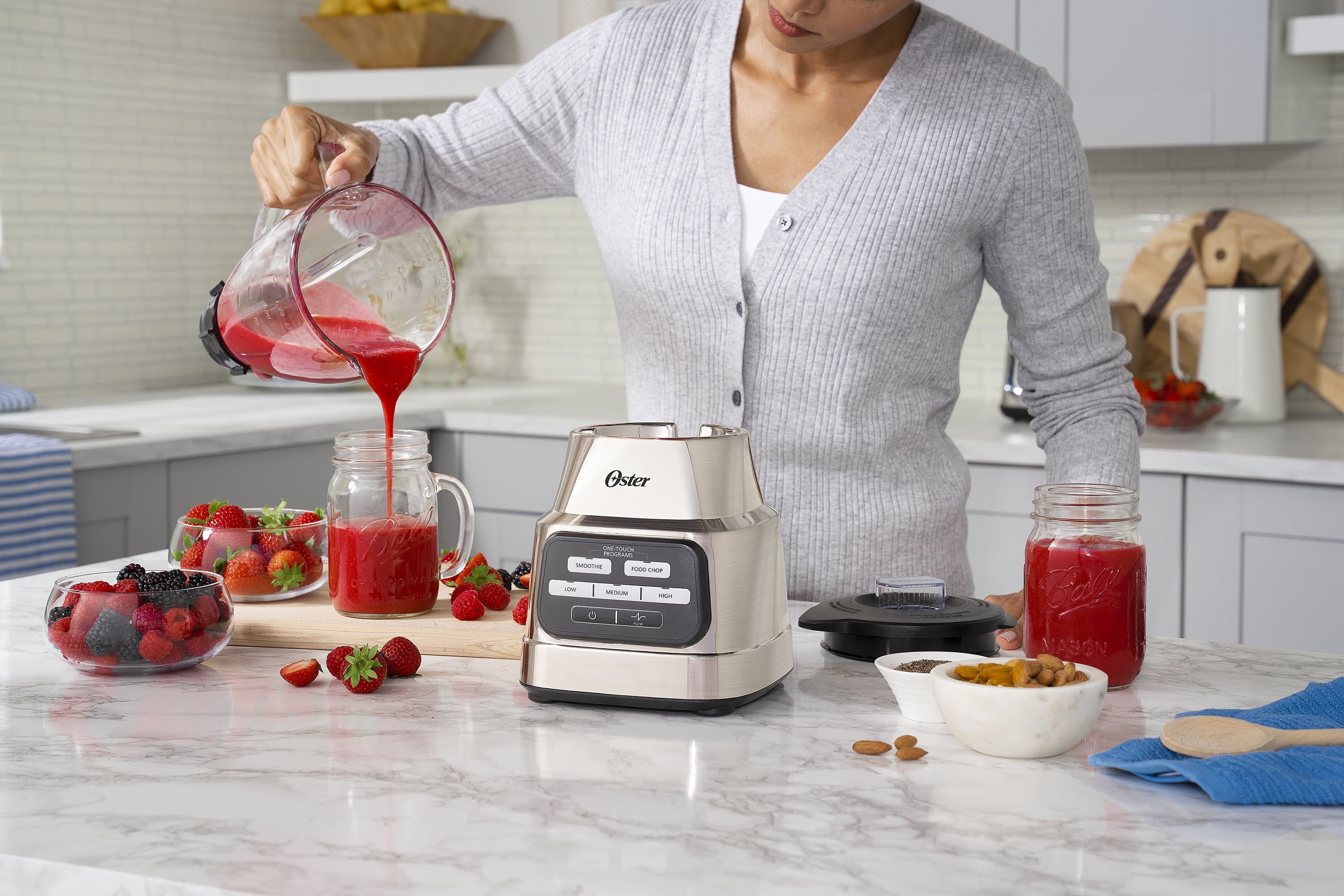 Oster Duralast Classic Blender 6 Speed with Pulse Glass Jar BLSTCG