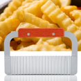 thumbnail image 3 of Crea papas fritas y pastas onduladas únicas Cortador de fideos de papa de acero inoxidable con borde ondulado, 3 of 8