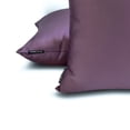 thumbnail image 5 of Funda de cojín lumbar decorativa HomeCentric, color lila, paquete de 2, 35 x 50 cm (14" x 20"), funda de cojín rectangular lisa de satén, estilo moderno - Satén flameado lila, 5 of 5