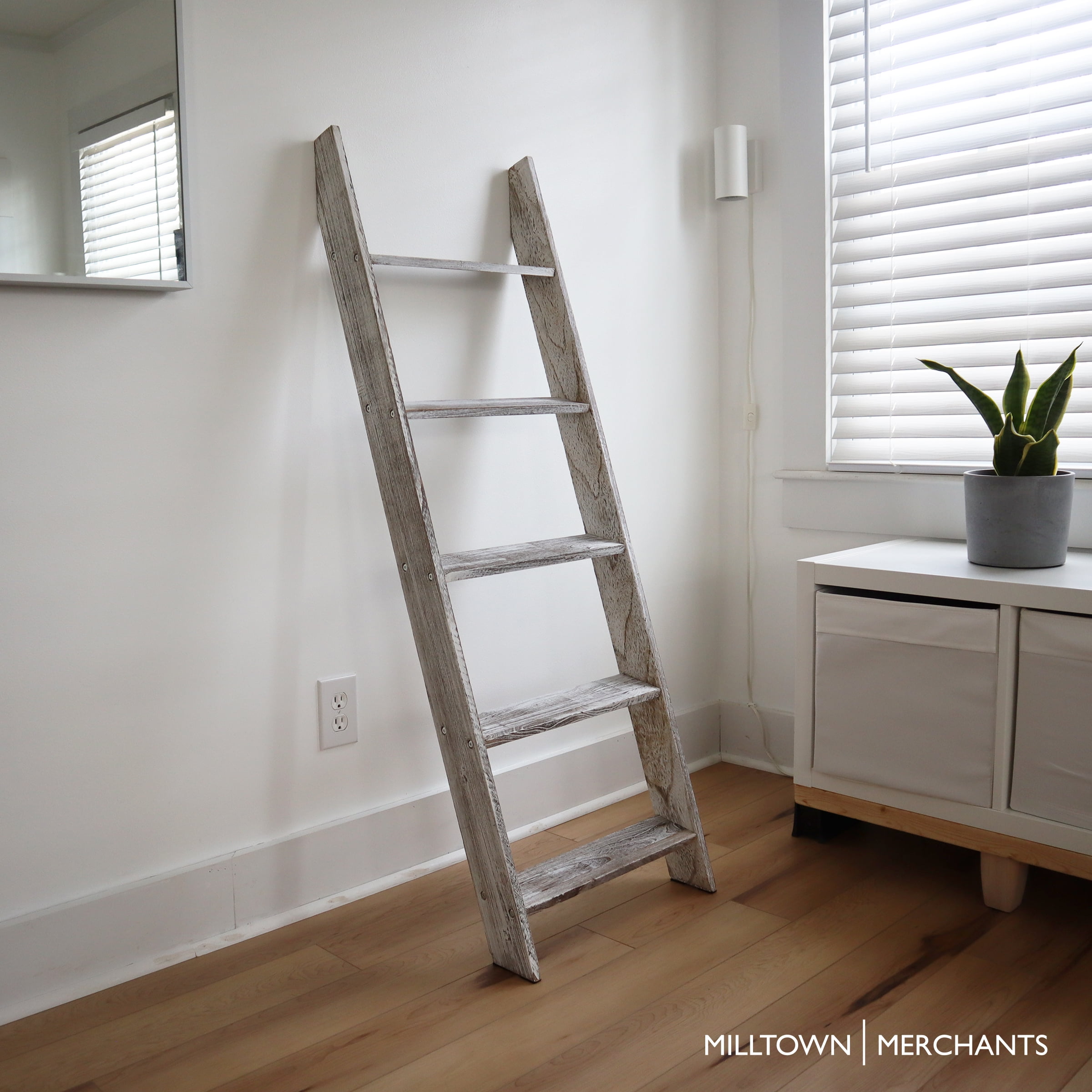 Milltown Merchants Rustic Wooden Leaning Blanket Ladder (Distressed White)