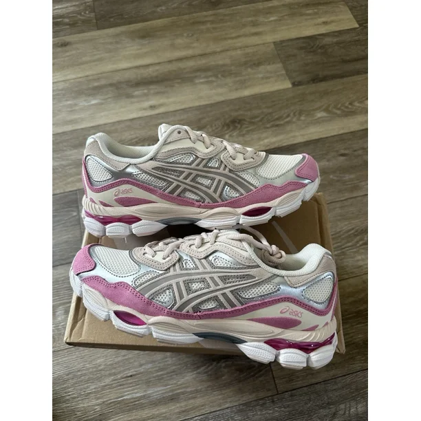 Size 6.5 - Men’s ASICS Gel-NYC Cream Mineral Beige Pink 1203A383-104 Sneakers