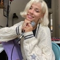 thumbnail image 5 of Suéter Bordado De Estrellas Con Cuello En V (Taylor Swift) cardigan Popular, 5 of 5
