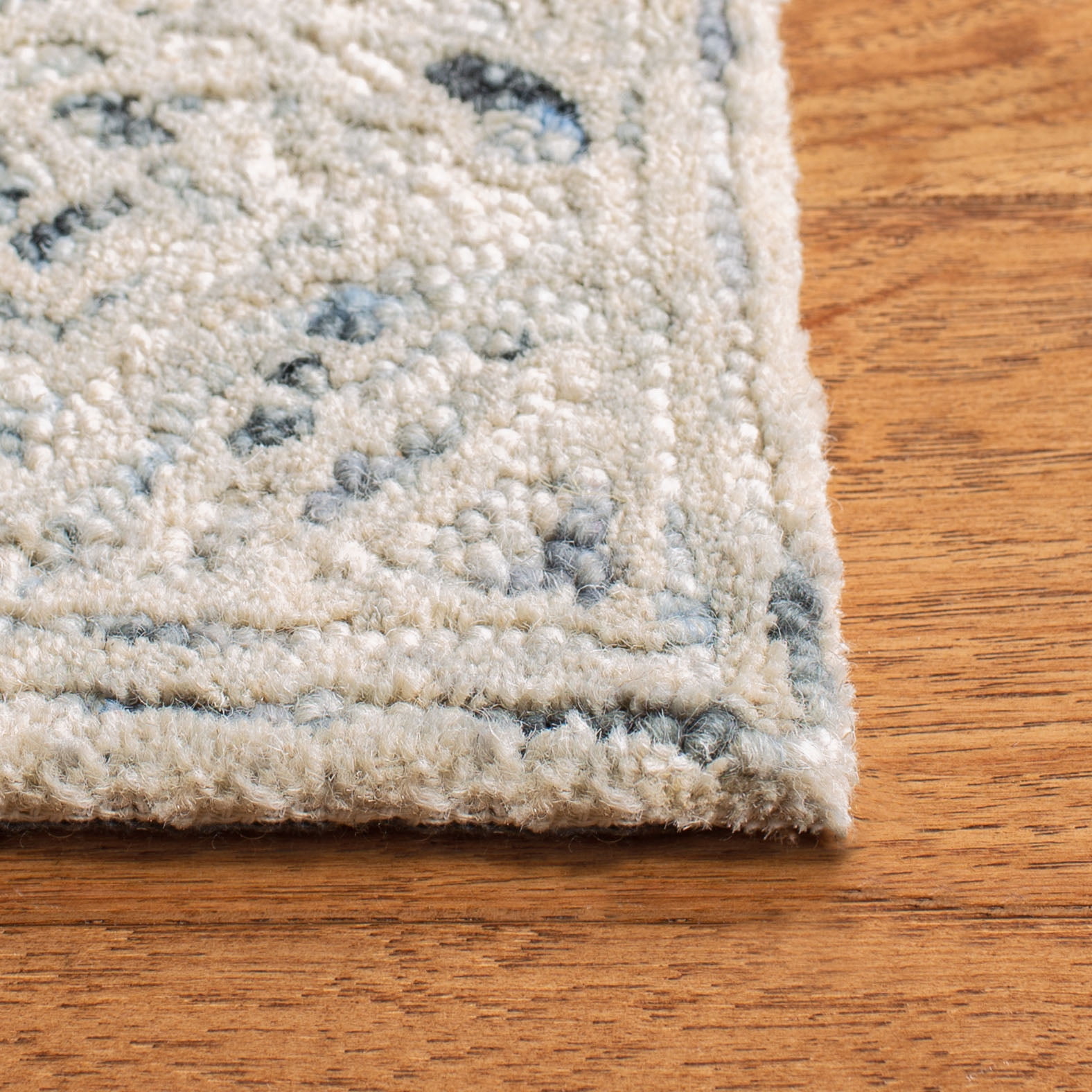 SAFAVIEH Micro-Loop Bertina Abstract Distressed Area Rug, Charcoal, 5' x 8'