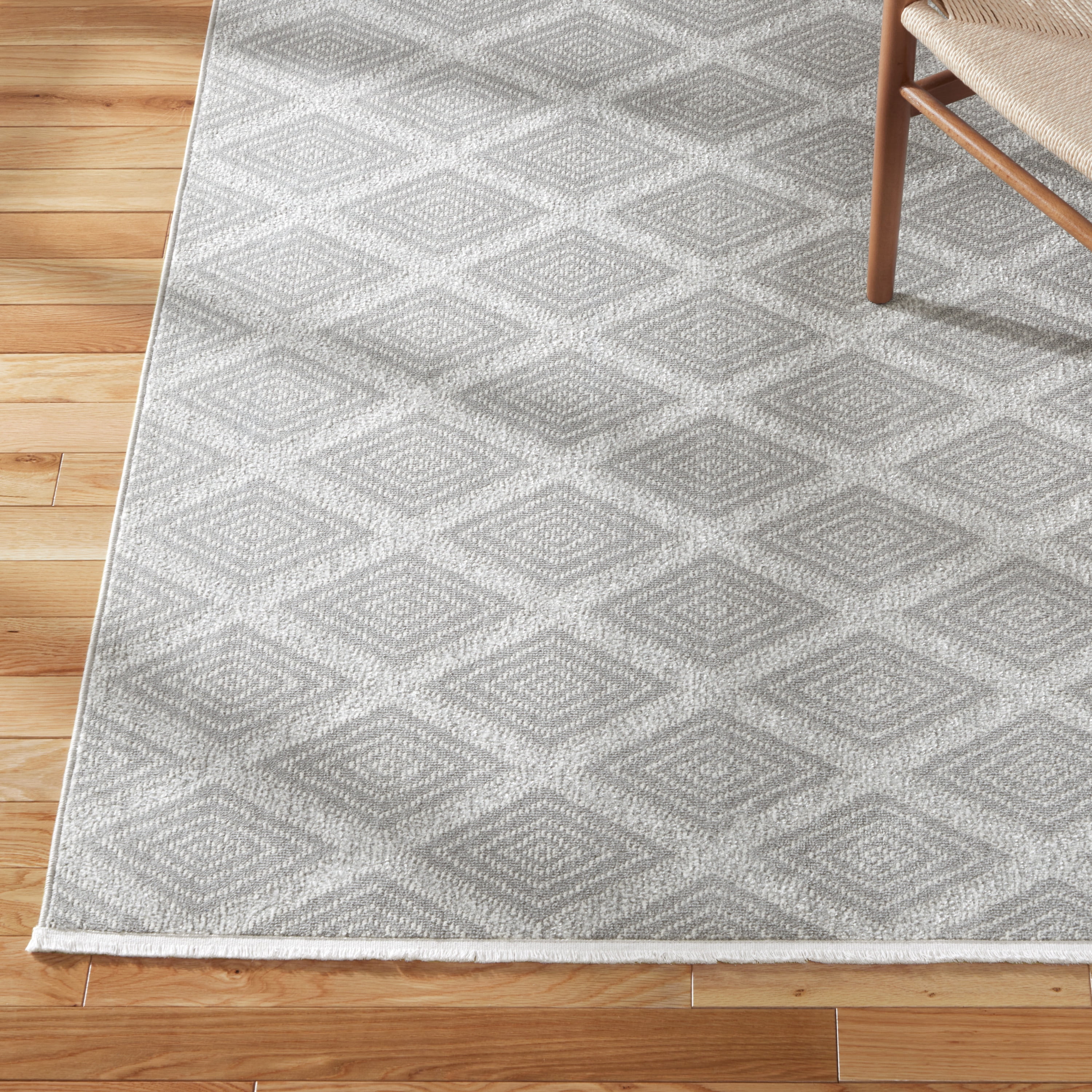 TOWN & COUNTRY EVERYDAY Rein Solid Diamond Everwash® Washable Area Rug with Non-Slip Backing, Pet Friendly Rug, Grey, 7'10"x10'2"