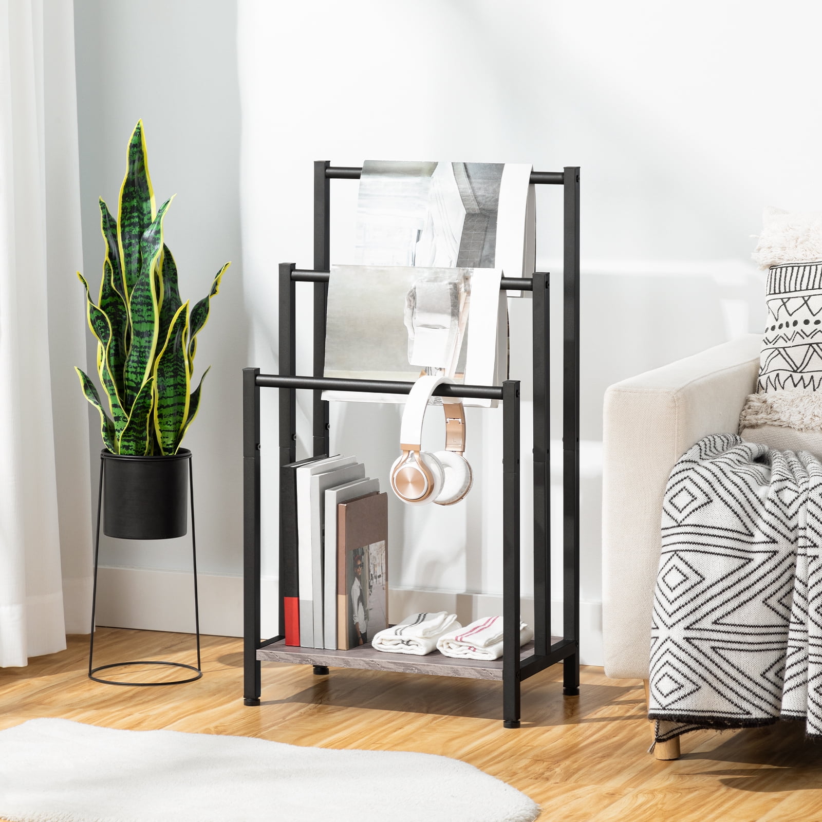 HOOBRO Free Standing Towel Rack, 3 Tier Blanket Rack, Blanket Holder for Bathroom, 16.9" L x 11" W x 31.9" H, Industrial Metal Drying and Display Rack with Shelf, Gray and Black BG03LB01