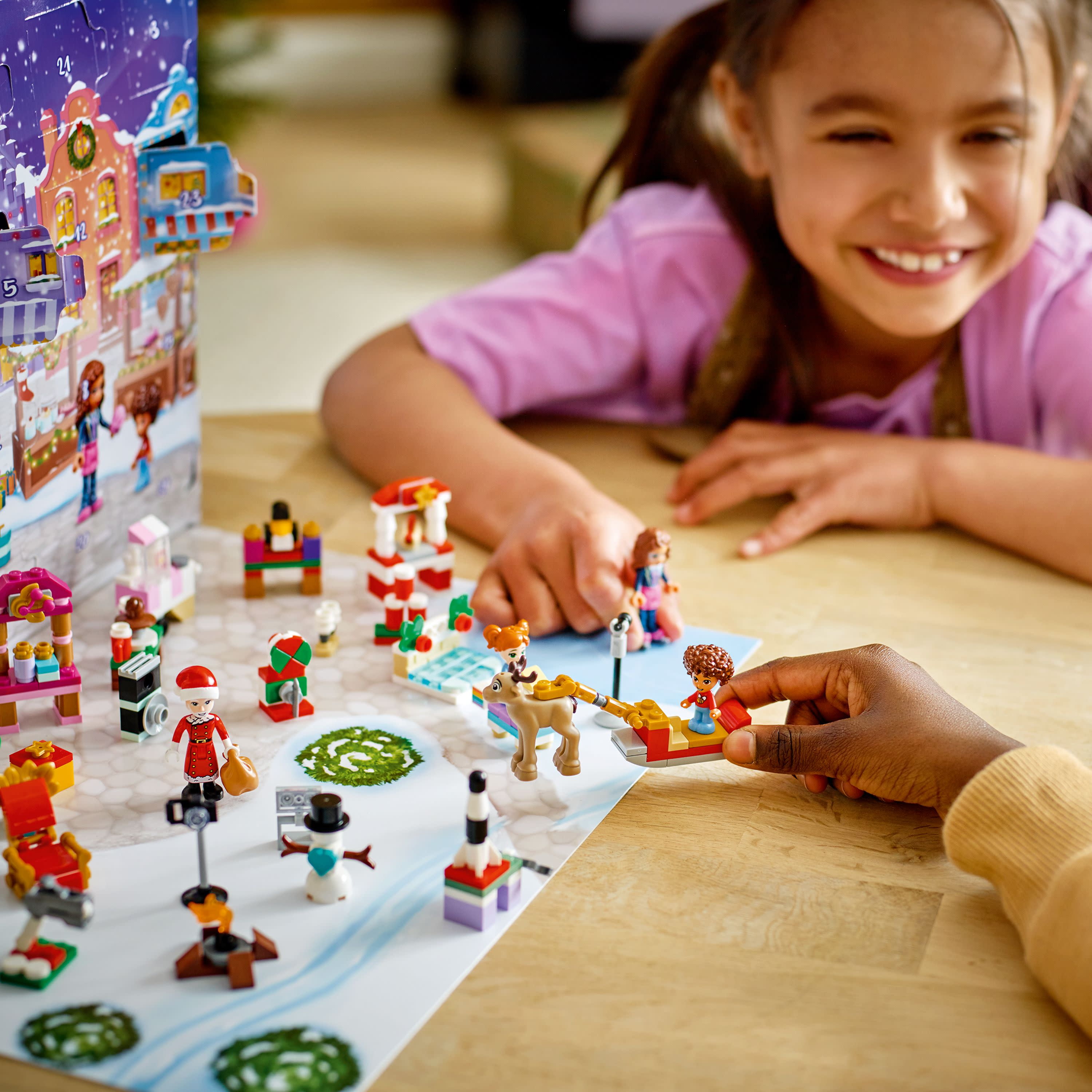 vi køre Agurk LEGO Friends 2022 Advent Calendar 41706 Building Toy Set (312 Pieces) -  Walmart.com