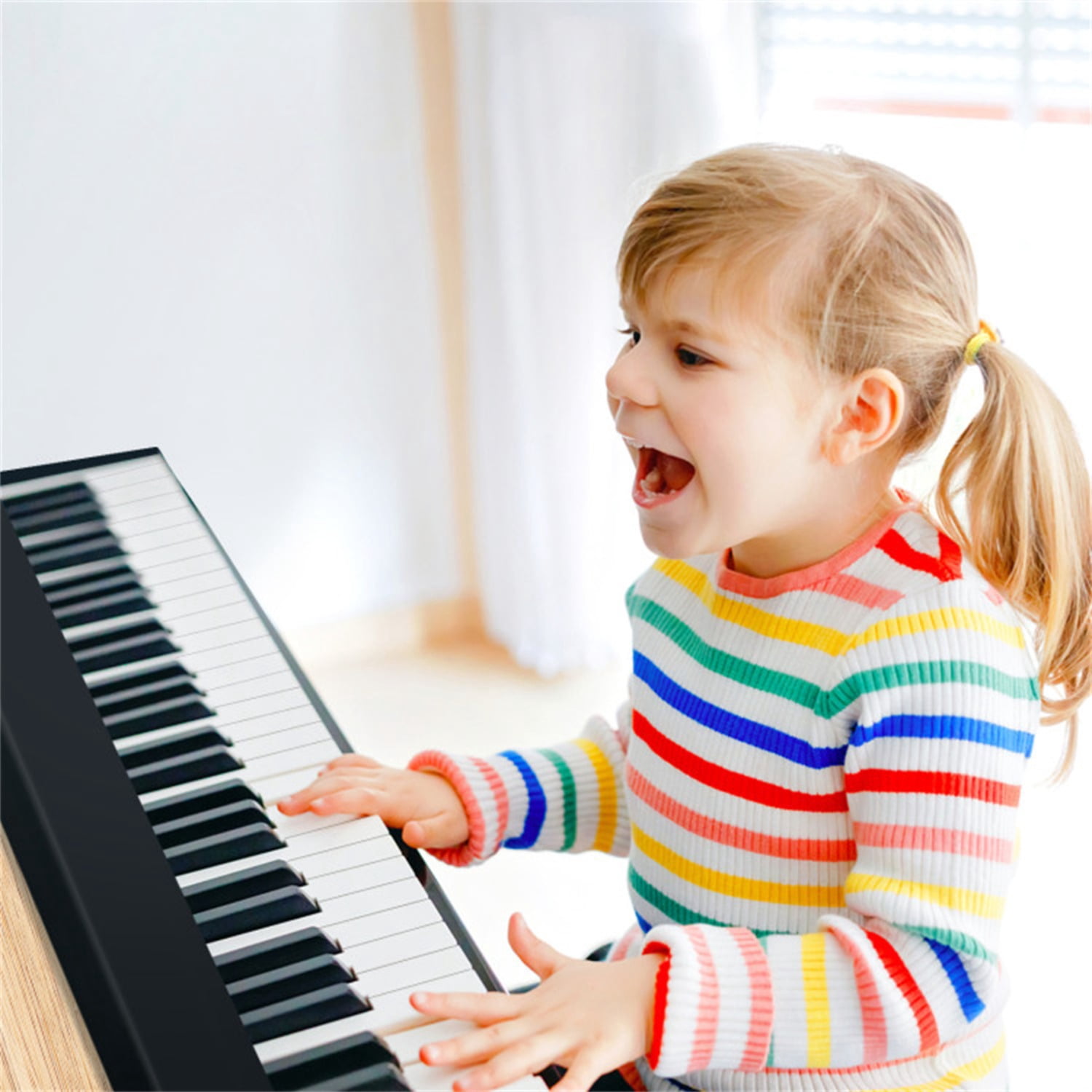 Foldable 61-Key Full-Size Digital Piano, 90.17×17.78×5.08 cm Wireless MIDI Keyboard with 1750mAh Rechargeable Battery, Black
