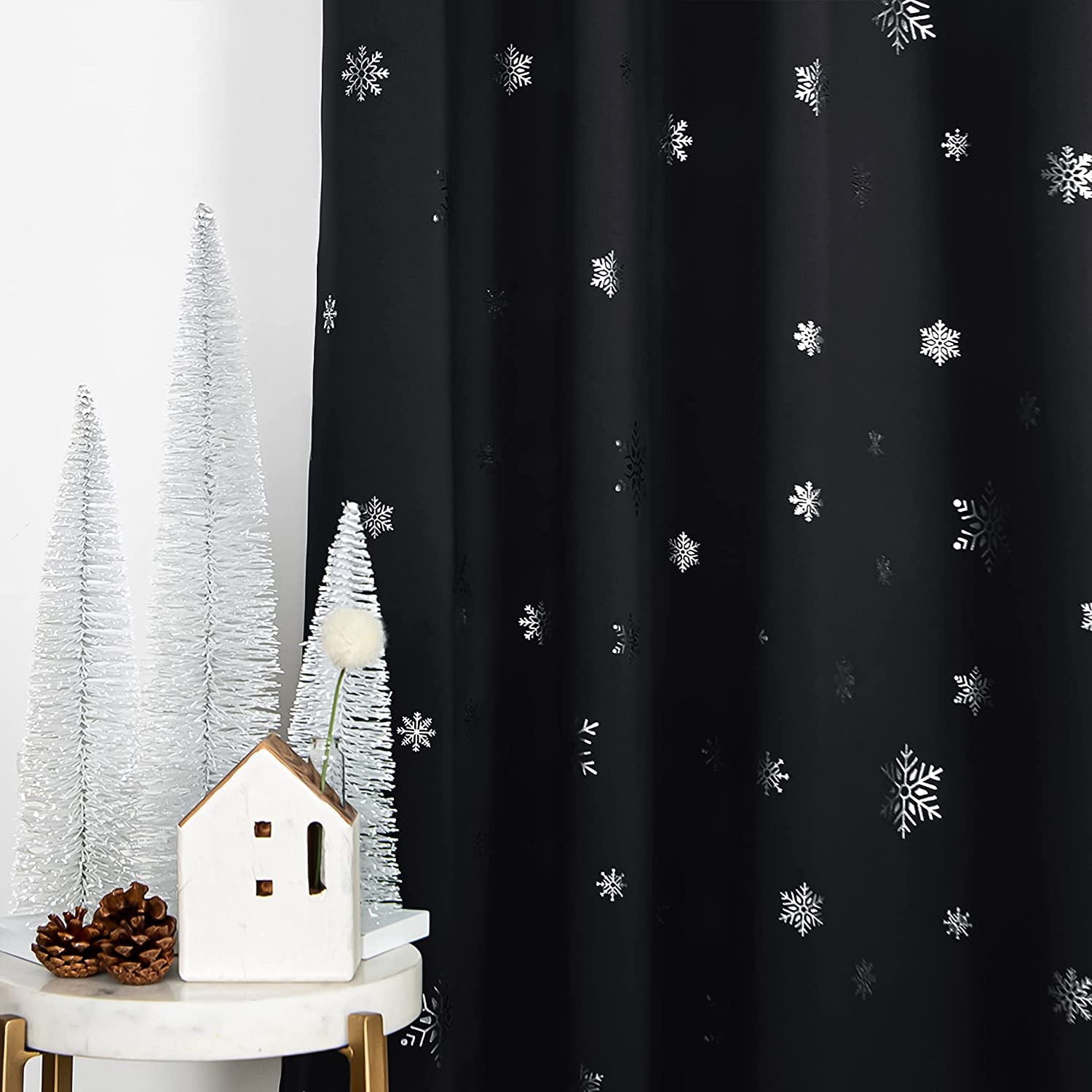 Aurora Home  Silver Foil Snowflake Thermal Insulated Blackout Curtains Black - 84"L