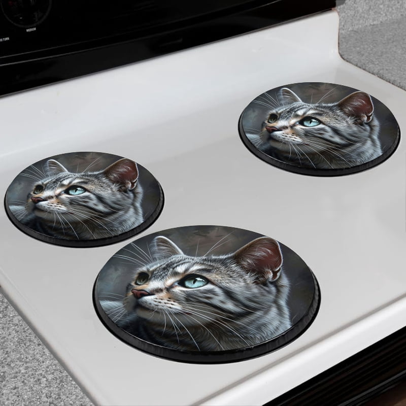 BaHomeck Electric Stove Burner Covers Set of 4,Round Metal Gas Stove Burner Covers 8 Inch and 10 Inch,Kitchen Decor,Silver Tabby Cat With Gray Stripes And Silver And Green Eyes