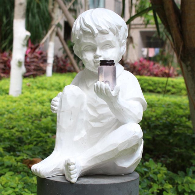 Estatuas para Escultura BLESIY Adornos de jardín Niño atrapando un lámpara solar 15x14x22.5