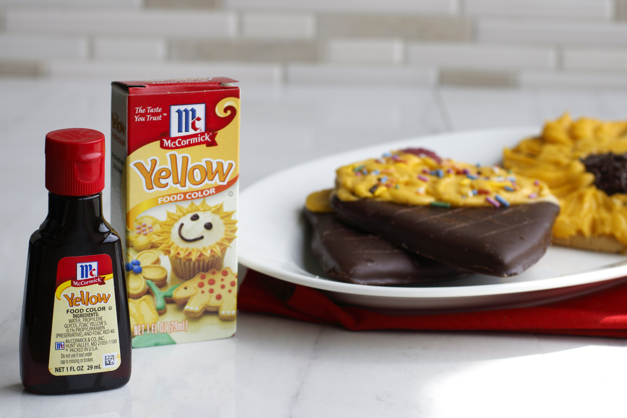 McCormick Yellow Food Color, 1 fl oz - Walmart.com McCormick Yellow Food Color, 1 fl oz - Walmart.com