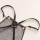 thumbnail image 4 of de trabajo de mezclil con múltiples bolsillos, correas cruzadas en el diseño de espalda, mantiene presión fuera del cuello Macarena Delantal de mezclilla con espalda cruzada, 4 of 8