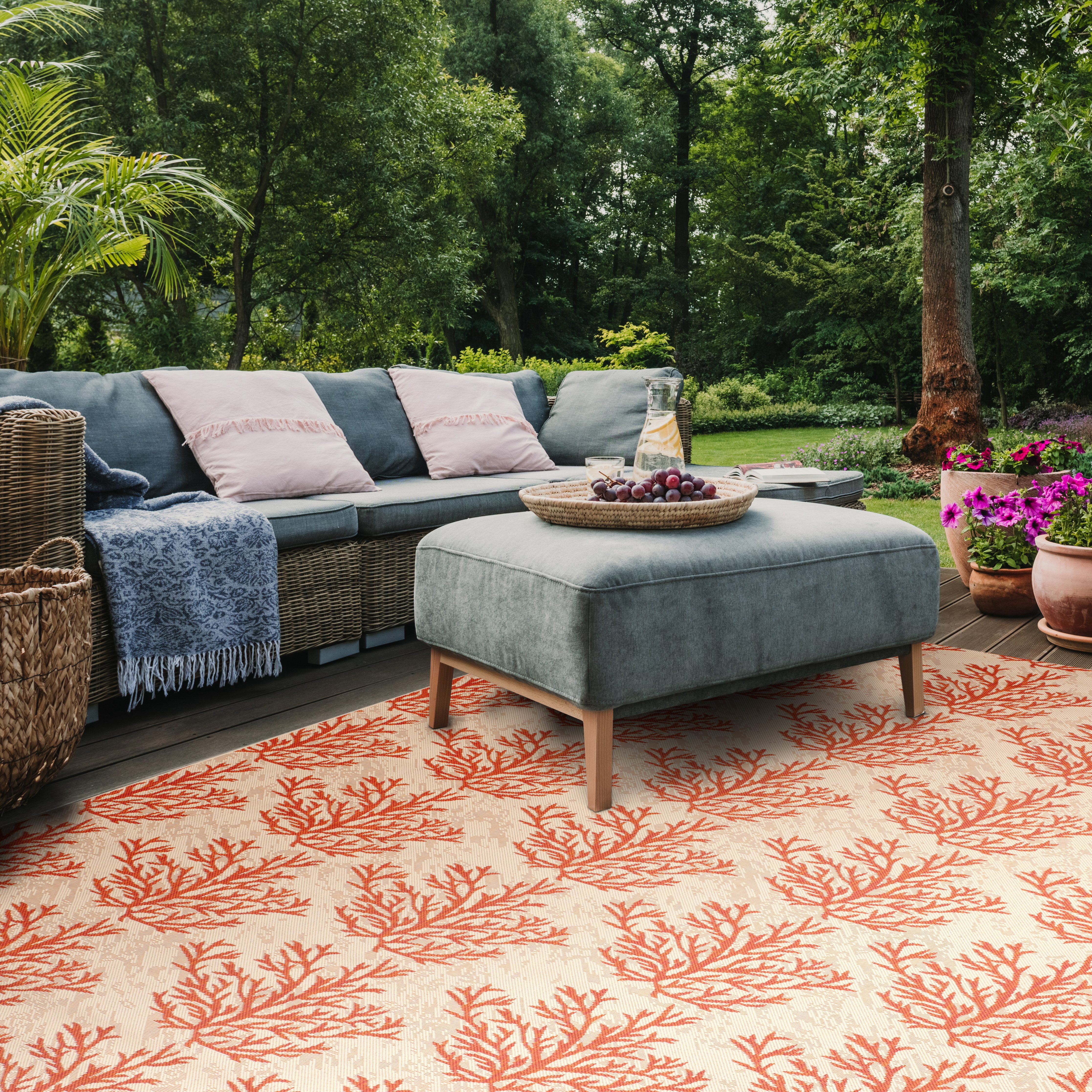 Safavieh Courtyard Fionntan Botanical Indoor/Outdoor Area Rug, Beige/Terracotta, 5'3" x 7'7"