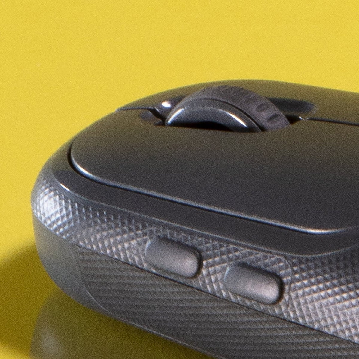 ZAGG Pro Mouse for Tablets and Laptops Qi-Enabled Wireless Charging Bluetooth Universal