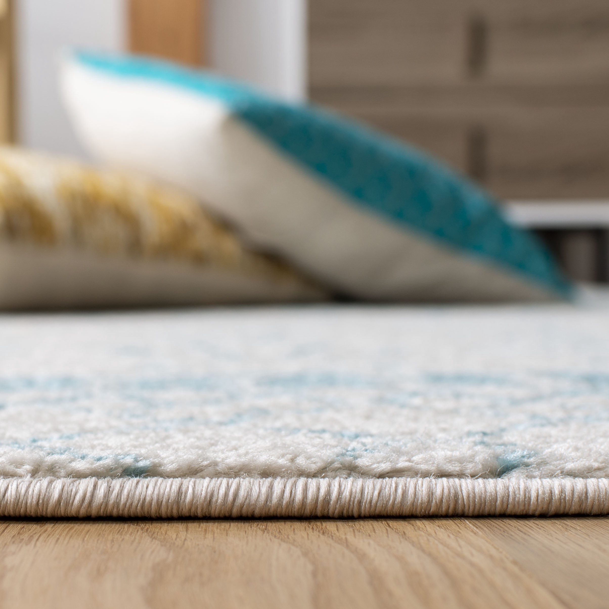 SAFAVIEH Tulum Coriander Oriental Area Rug, Ivory/Turquoise, 6'7" x 6'7" Round