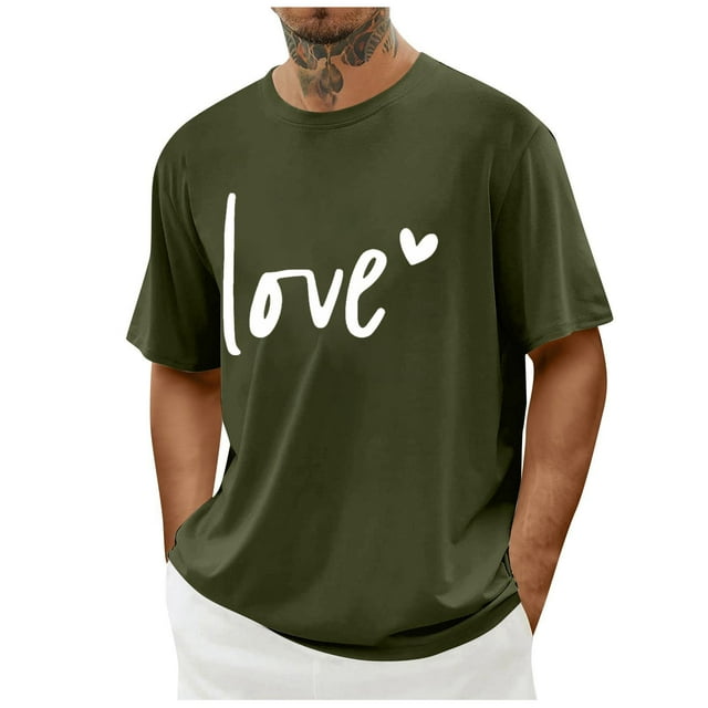 Tops para hombre, blusas y camisas de cuello redondo y manga corta para hombre. Camiseta/camisa informal de cuello redondo y manga corta con estampado de corazones para hombre. Tops de poliéster para