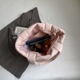 thumbnail image 4 of Bolso Puffer Tote Bag para Mujer Acolchado Color Sólido Bolsas Axilas, 4 of 9