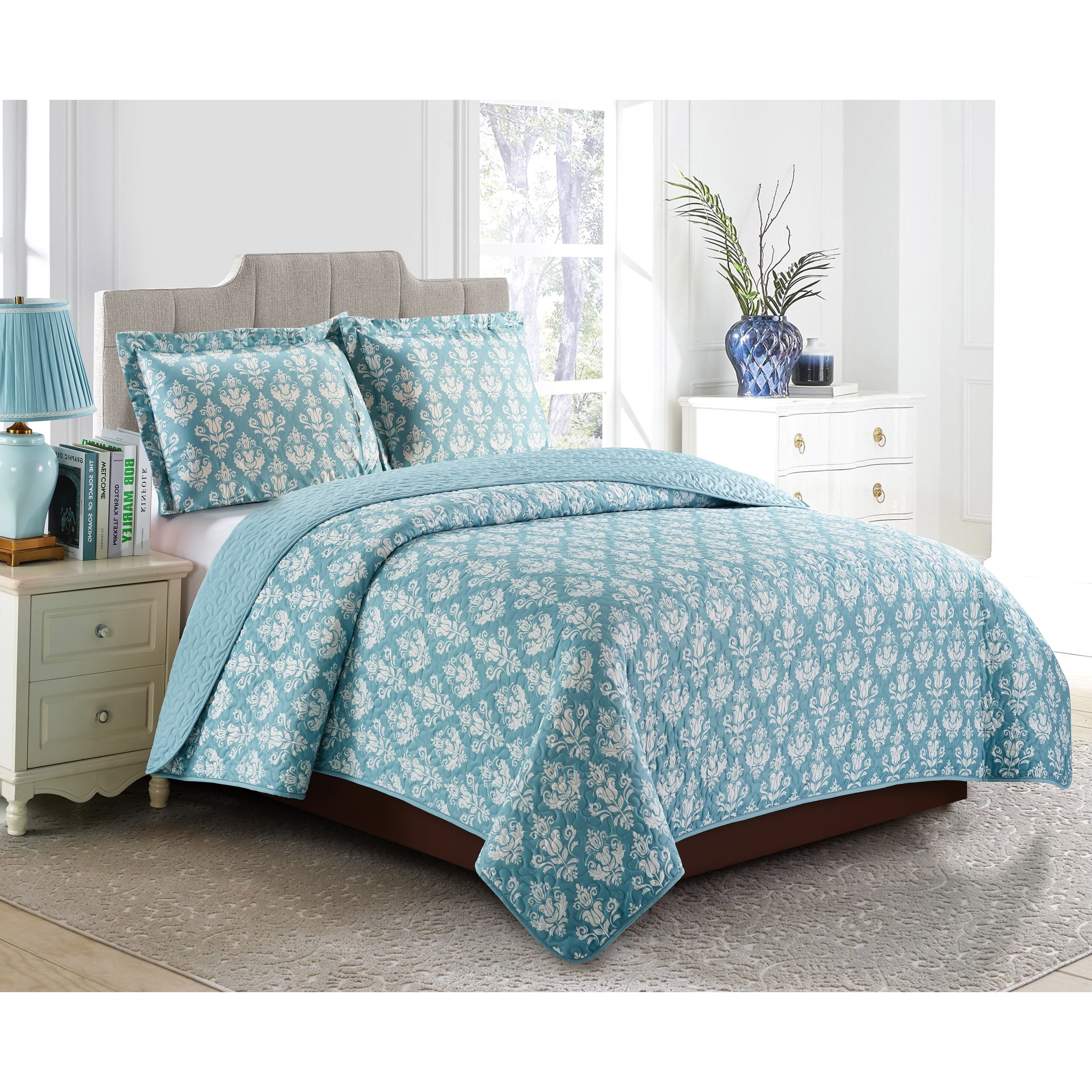 Harper Lane Yesler Blue Damask 2-piece Reversible Quilt Set Twin/Twin-XL