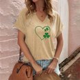 thumbnail image 2 of KIHOUT Nouveau T-Shirt Graphique pour Femmes, Col en V Imprimé Vert, Manches Courtes, Mode Chanceuse, Taille P-2TG, 2 of 4