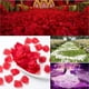 thumbnail image 3 of Pétalos de rosa artificiales, pétalos de seda de flores artificiales románticas, decoración de pétalos de flores para el Día de San Valentín y boda, 100/500/1000 Uds., 3 of 4