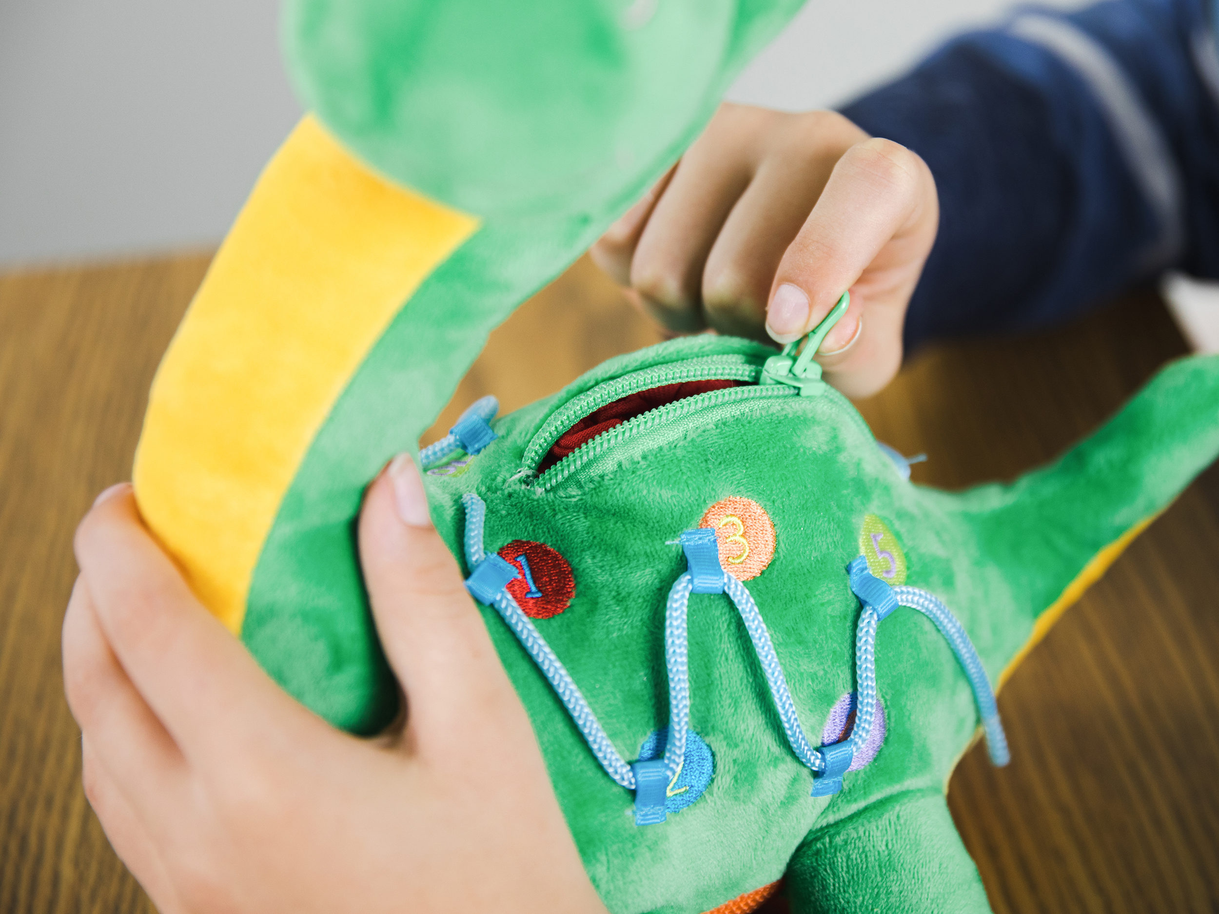 Bouncyband Busy Bee Sensory Activity Toy - Dinosaur