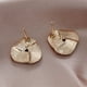 thumbnail image 5 of Par de Pendientes de Aleación onlyliua con Forma de Gota de Imitación de Cristal, 5 of 7