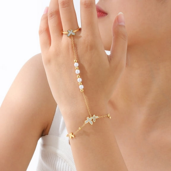 Boho Bracelet Ring Jewelry Set for Women, Hand Chain Set Ring Bracelet Chain Tassel Crystal Finger Bracelet Bohemian Hand Jewelry for Her