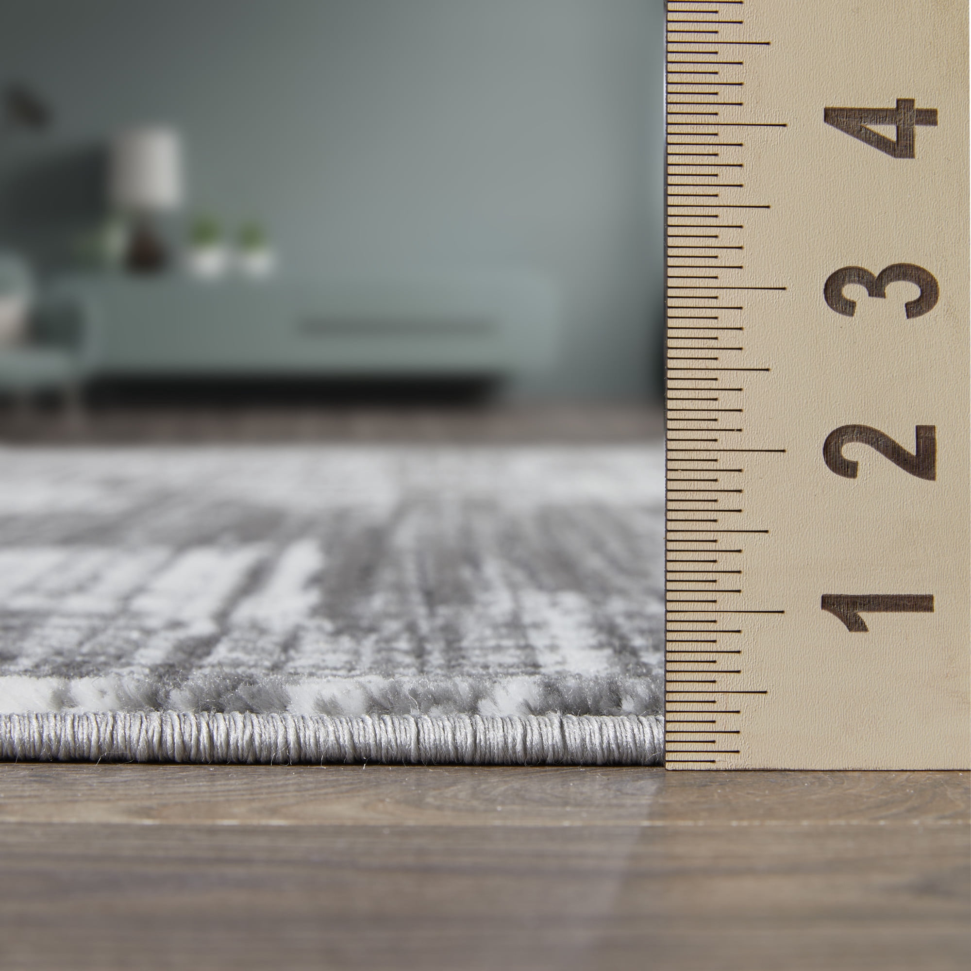 Loomaknoti Aysal Astern 6' x 9' Gray Abstract Indoor Area Rug