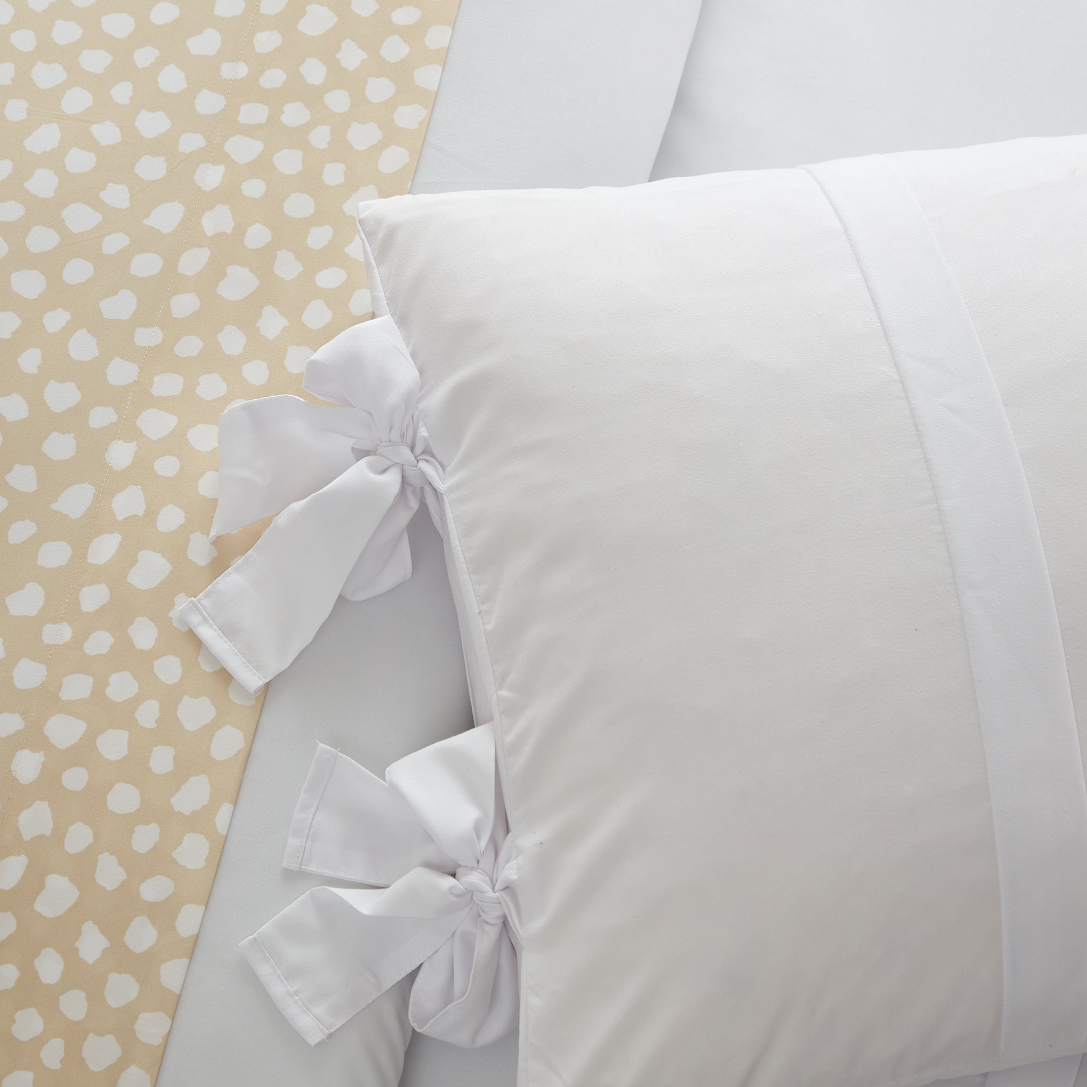My Texas House Serena 10-Piece White Solid Bed in a Bag, Queen