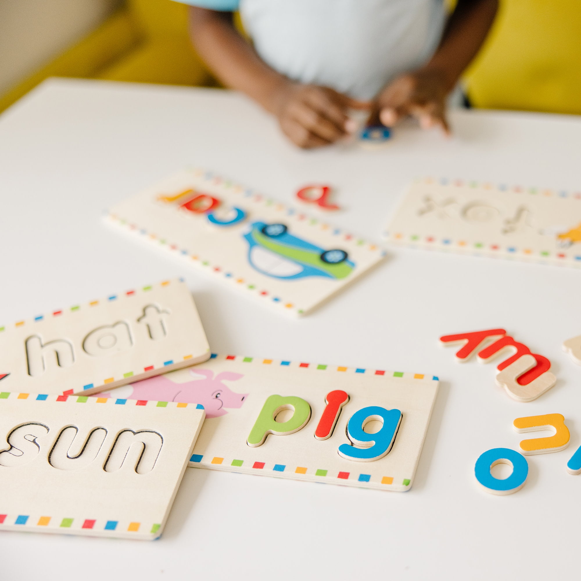 Melissa & Doug First Words Wooden Spelling Boards Letter Matching Activity (69 Pieces)