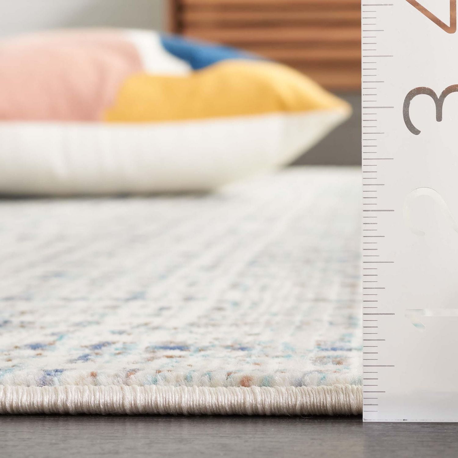 SAFAVIEH Rainbow Yadira Geometric Indoor/Outdoor Area Rug