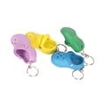thumbnail image 1 of Mini llavero con forma de zapato con agujero, decorativo, ligero, reutilizable, bonito llavero para bolso, mochila, coche, 4 unidades, 1 of 14