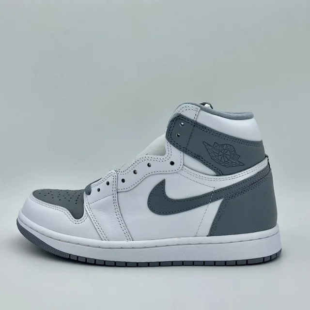 N I-K-E A i r-Jor-dan 1 Retro High Og Stealth Sneakers 555088-037 New DSWT-