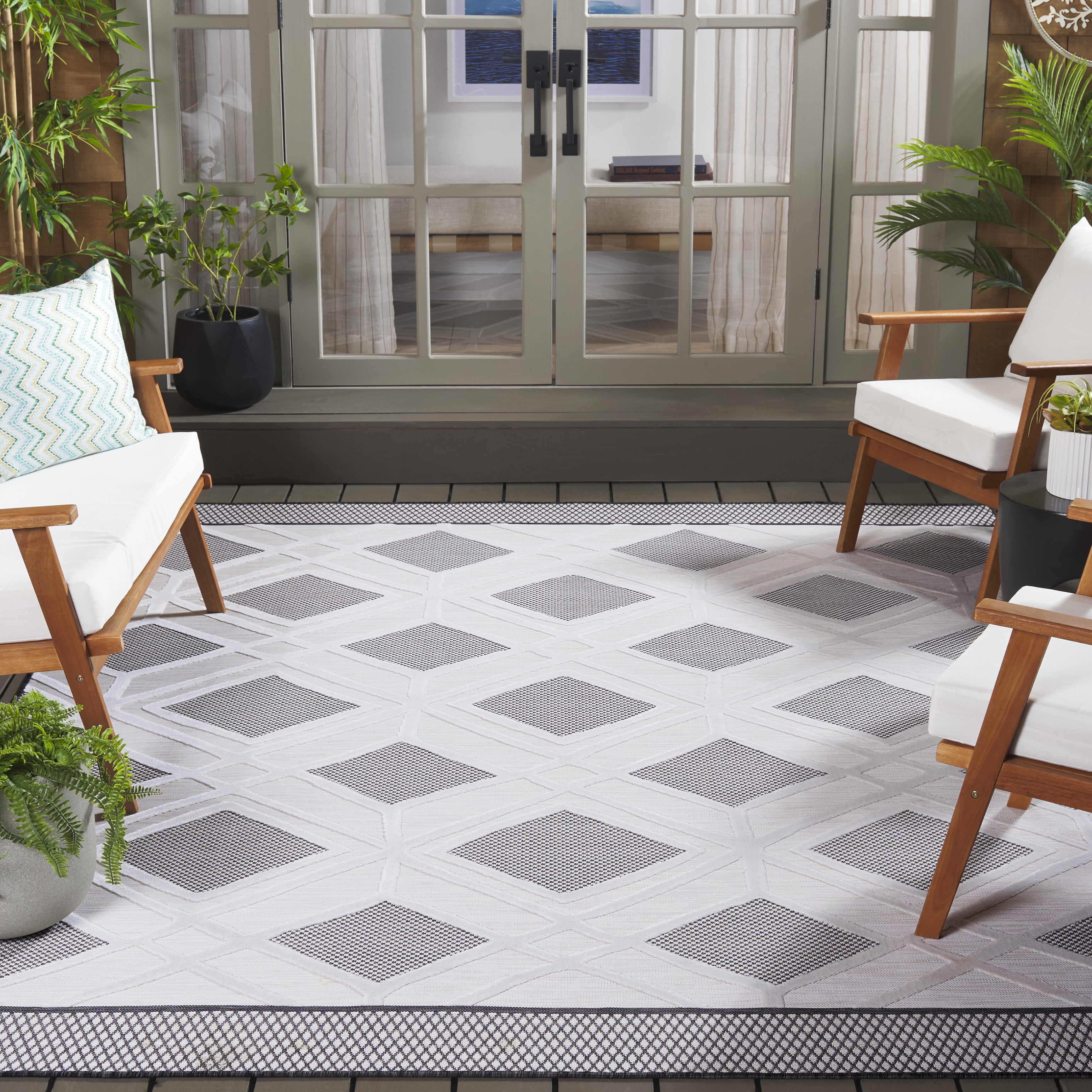 SAFAVIEH Cabana Carina Diamond Indoor/Outdoor Area Rug, Ivory/Black, 9' x 12'