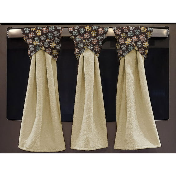 Puppy Love Dog Paws Wraparound Snap Hanging Towels (Set of 2) by Penny's Needful Things (Brown) (Terrycloth Color: Yellow)