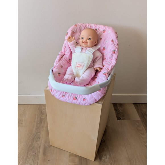 Doll capsule - Strawberry - Tiny Harlow