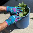 thumbnail image 2 of Guantes de trabajo sin cordones Wells Lamont con estampado botánico para mujer, tamaño grande, 2 of 4