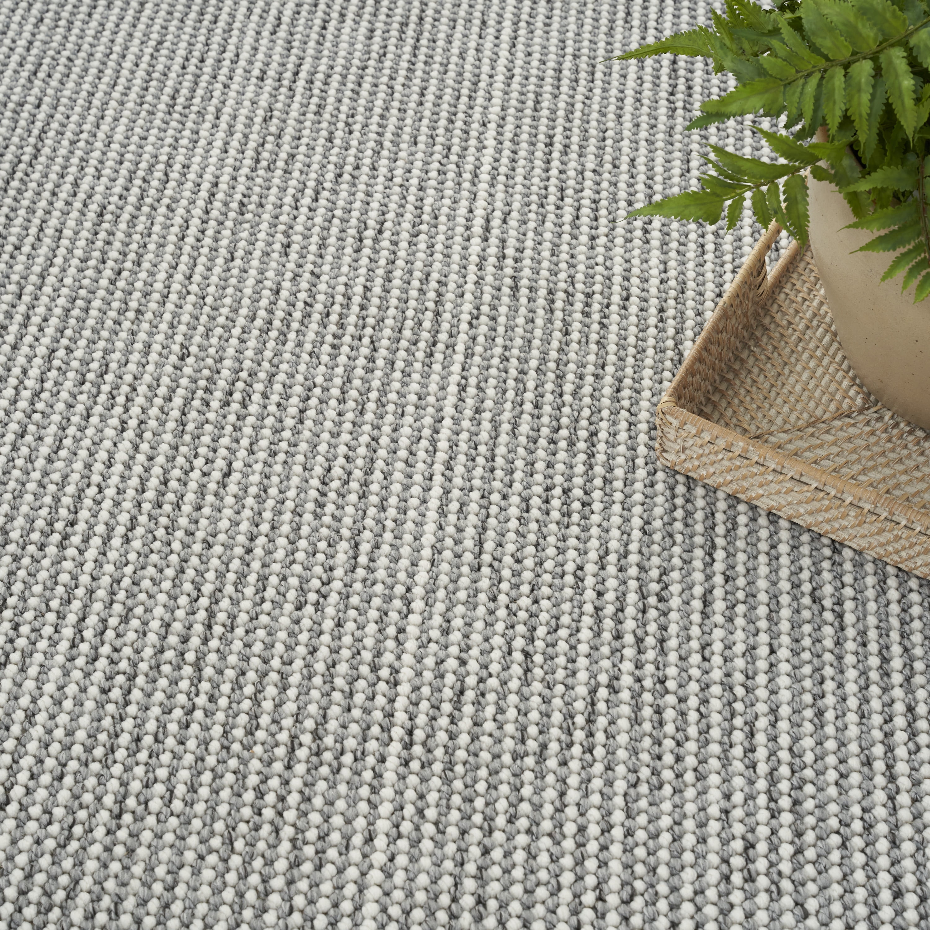 Nourison Textured Home All-over design Ivory Grey 3'11" x 5'11" Area Rug (4x6)