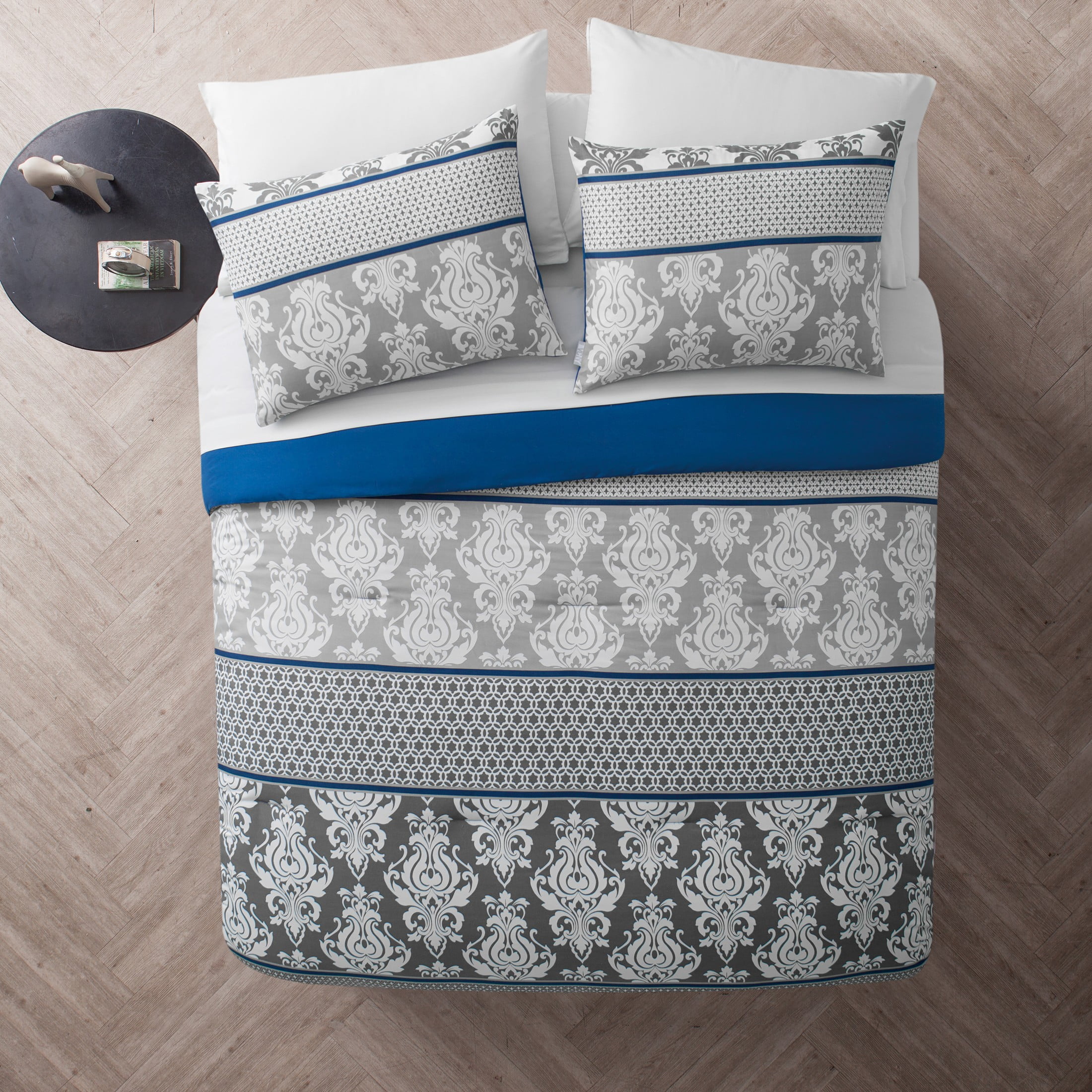 VCNY Home Beckham 8-Piece Blue Damask Bed in a Bag, Full, Adult, Unisex