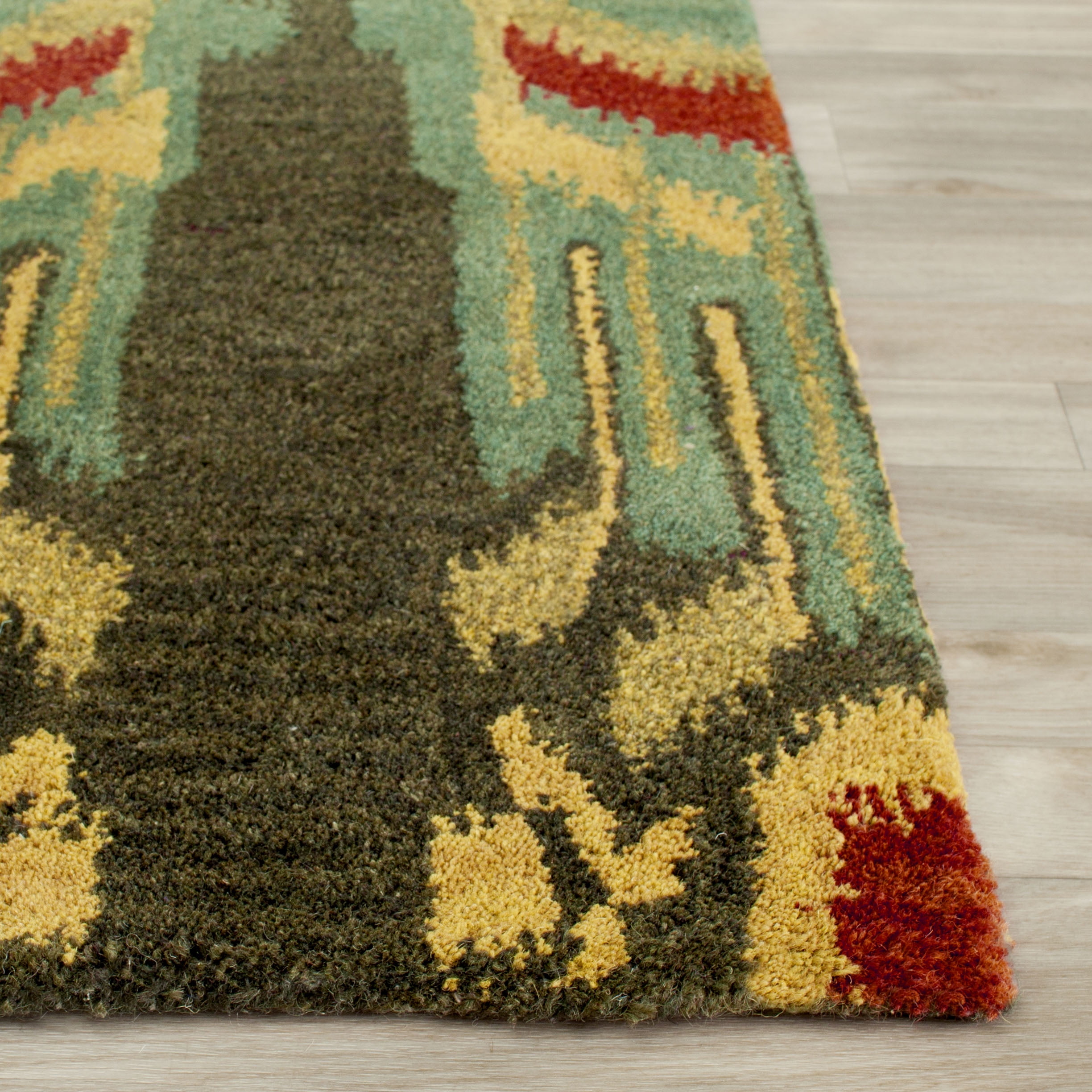 SAFAVIEH Ikat Crane Paisley Wool Area Rug, Olive/Gold, 8' x 10'