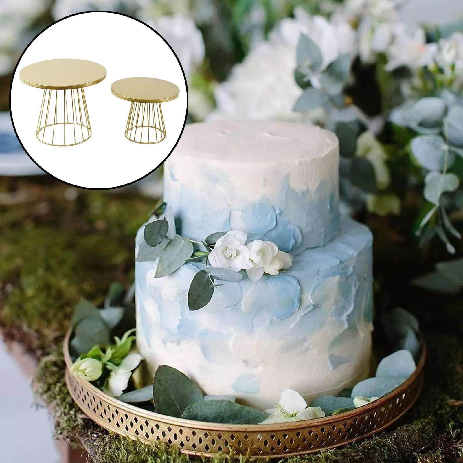 124 Blue And White Wedding Cakes Stock Photos, High-Res Pictures, and  Images - Getty Images