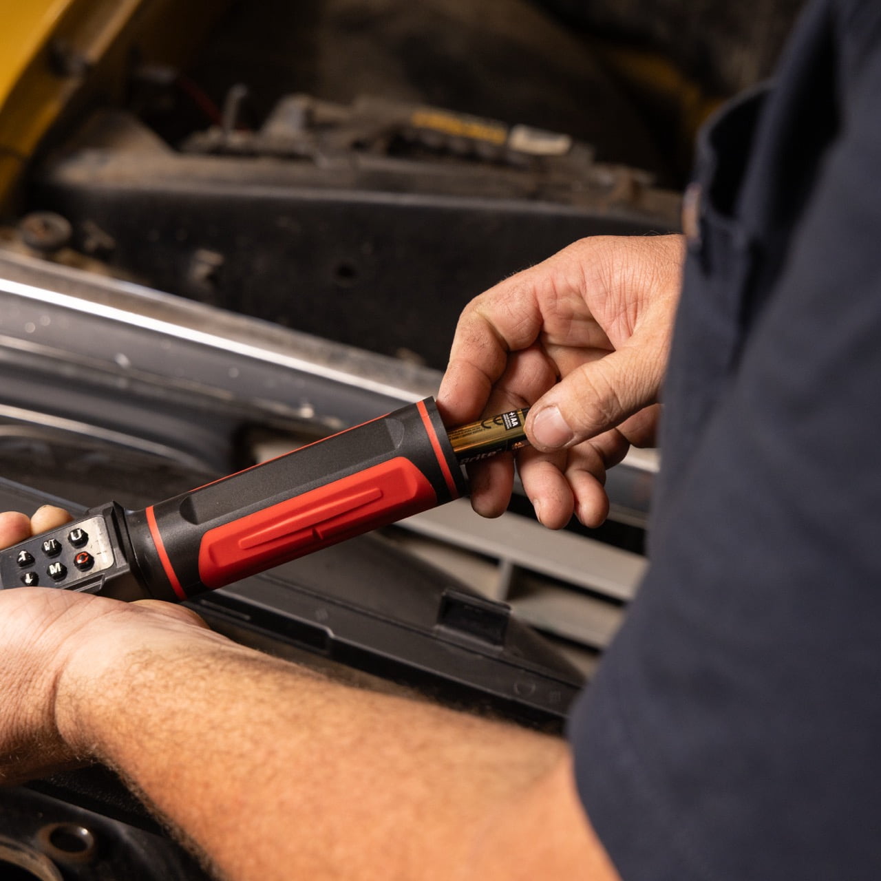 Hyper Tough 3/8-inch Drive Digital Torque Wrench, 10 - 100 ft/lbs