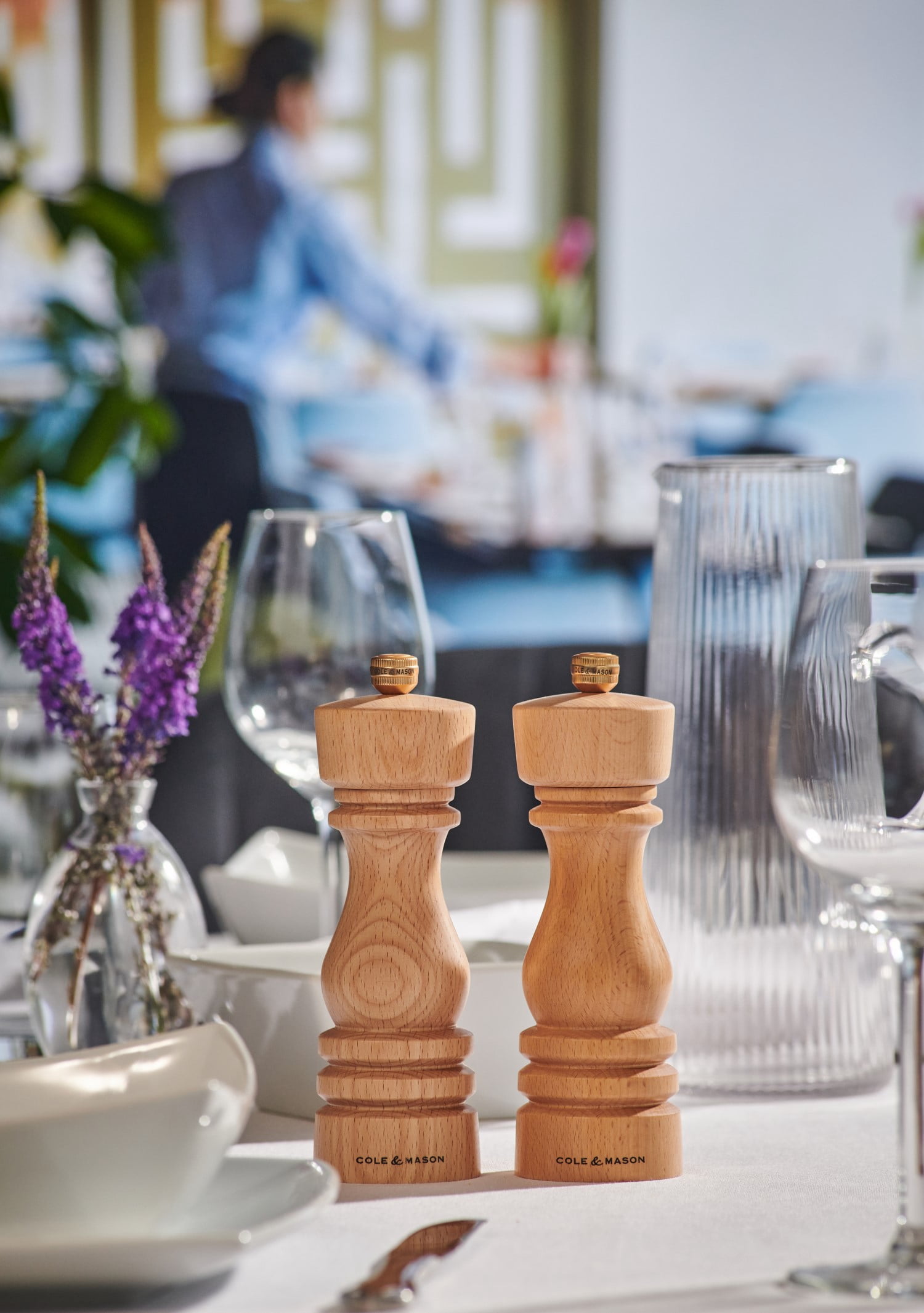 Cole & Mason London Natural Beech Salt and Pepper Mill Set, 180mm, Precision+ Carbon/Ceramic Mechanisms, Salt and Pepper Grinders with Adjustable Grind, Beech Wood, Gift Set
