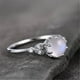 thumbnail image 4 of Fiudx Anillo de Compromiso Elegante con Incrustaciones de Diamantes, 4 of 5