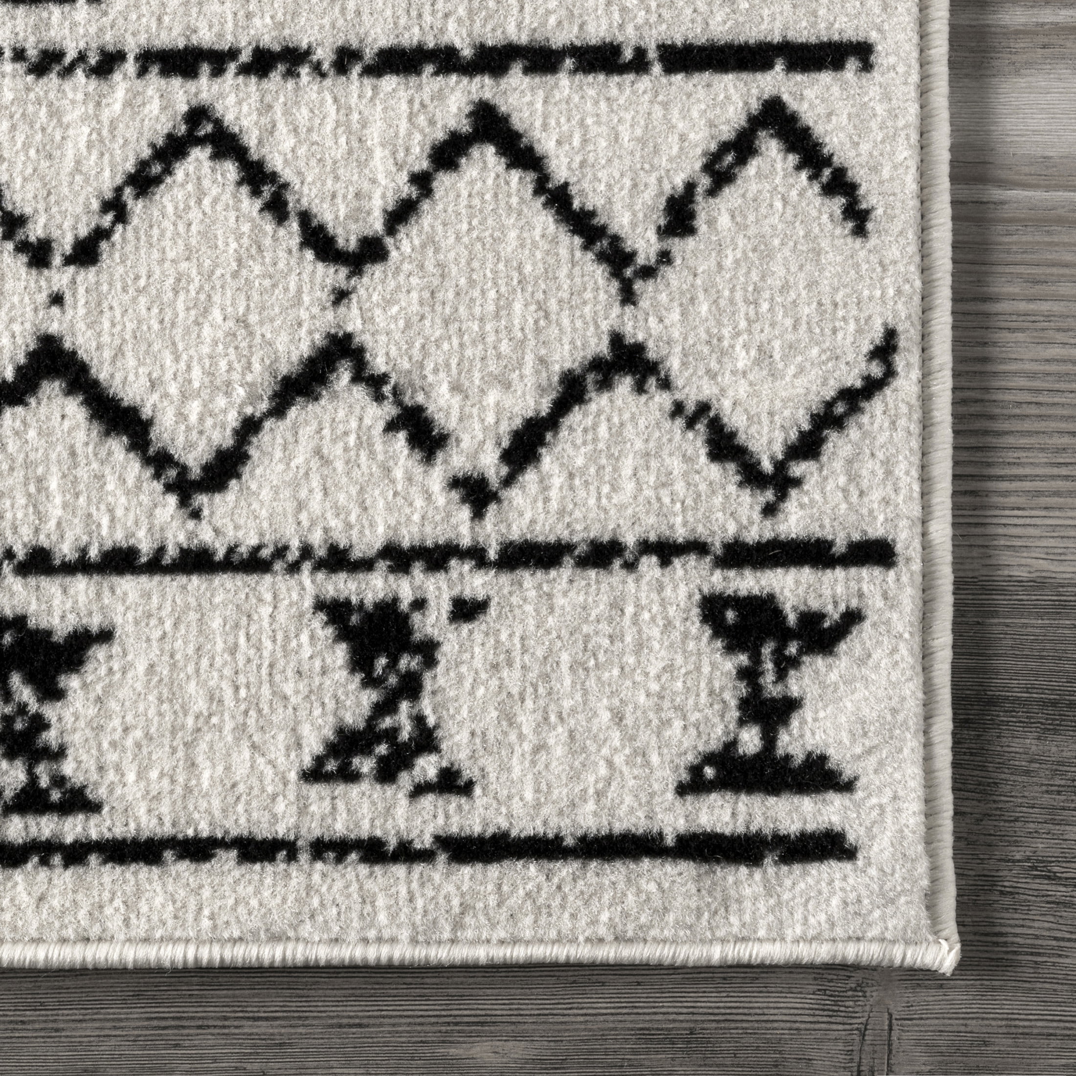 nuLOOM Noa Tribal Moroccan Area Rug, 5' x 8', Noa Black