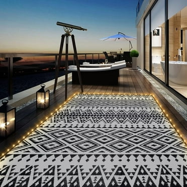 Outdoor Rug Mat with Led Strip Lights for Patio, 6x9ft Waterproof Reversible Plastic Straw Rugs, Camping Carpet Area Mats for RV,Porch,Deck,Backyard,Balcony,Camper,Picnic,Beach,Black & White